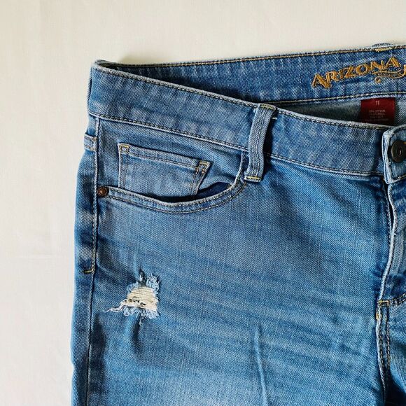 Arizona Jean Co Womens‎ Blue Denim Stretch Distressed Shorts Sz 11 - Picture 4 of 10